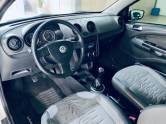 VOLKSWAGEN - SAVEIRO - 2011/2012 - Branca - R$ 49.990,00