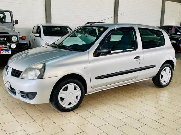 RENAULT CLIO 2011