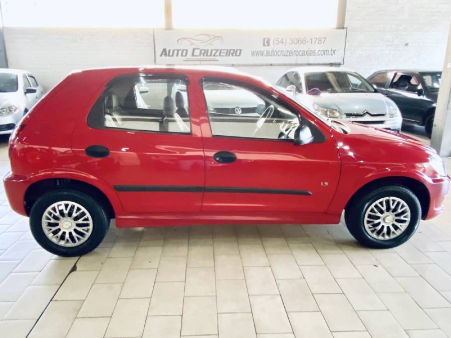 CHEVROLET - CELTA - 2011/2012 - Vermelha - R$ 22.990,00