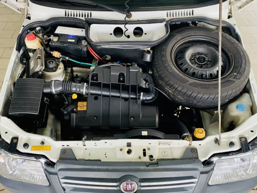 FIAT - UNO - 2008/2009 - Branca - R$ 15.990,00