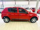 RENAULT - SANDERO - 2010/2011 - Vermelha - R$ 27.990,00