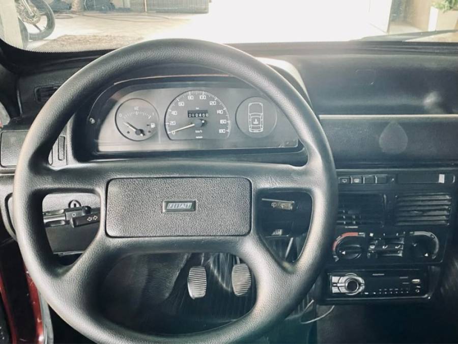 FIAT - UNO - 1995/1996 - Vinho - R$ 10.990,00