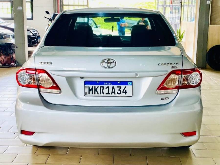 TOYOTA - COROLLA - 2014/2014 - Prata - R$ 71.990,00