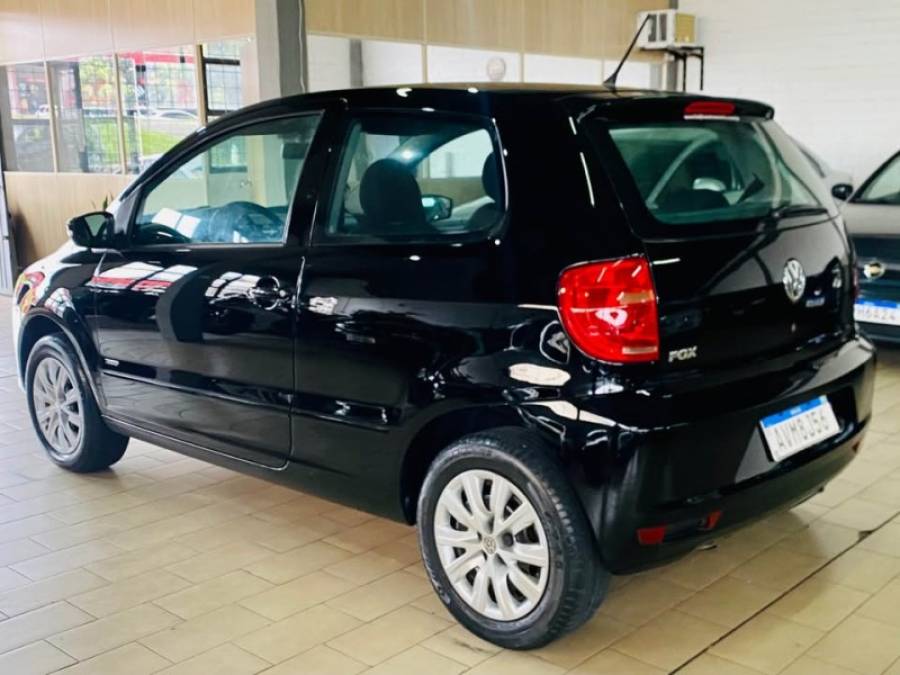 VOLKSWAGEN - FOX - 2013/2013 - Preta - R$ 32.990,00