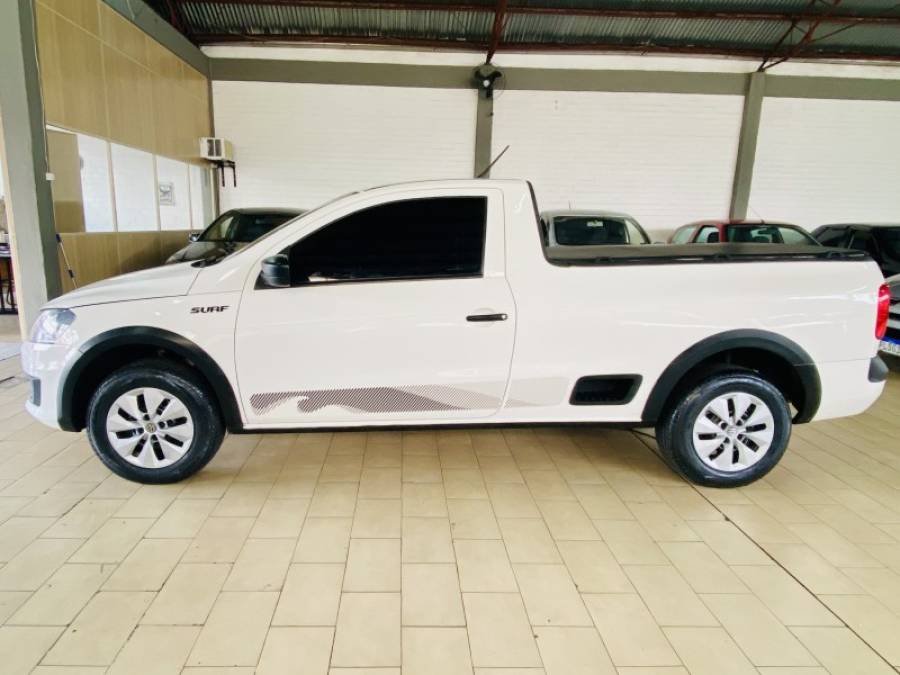 VOLKSWAGEN - SAVEIRO - 2016/2016 - Branca - R$ 47.990,00