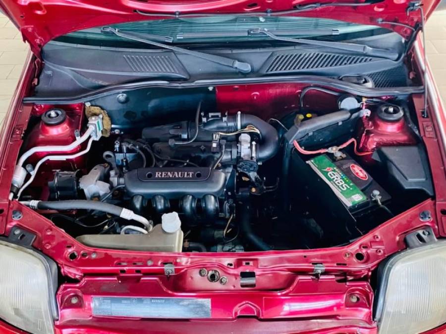 RENAULT - CLIO - 1999/2000 - Vinho - R$ 10.990,00