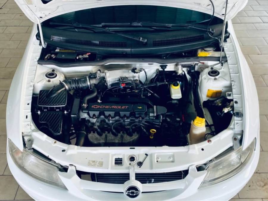 CHEVROLET - CELTA - 2002/2003 - Branca - R$ 12.990,00