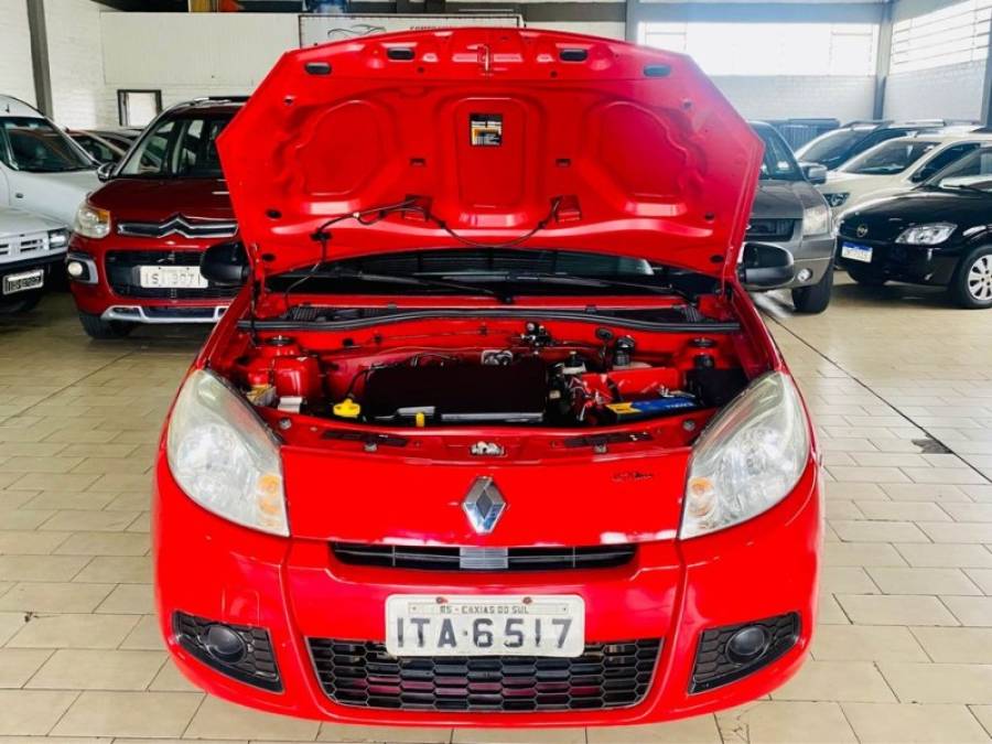 RENAULT - SANDERO - 2011/2012 - Vermelha - R$ 24.990,00