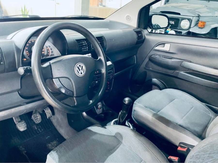 VOLKSWAGEN - CROSSFOX - 2006/2006 - Amarela - R$ 29.990,00