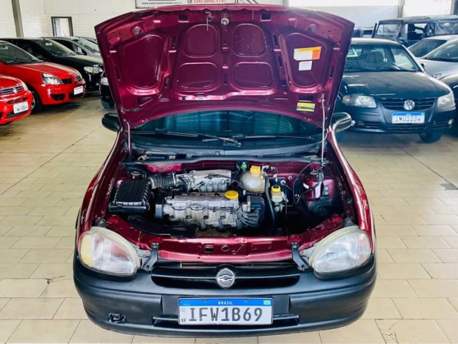 CHEVROLET - CORSA - 1996/1997 - Vermelha - R$ 12.990,00
