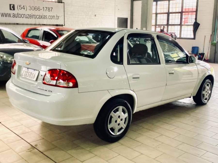CHEVROLET - CLASSIC - 2015/2016 - Branca - R$ 29.990,00