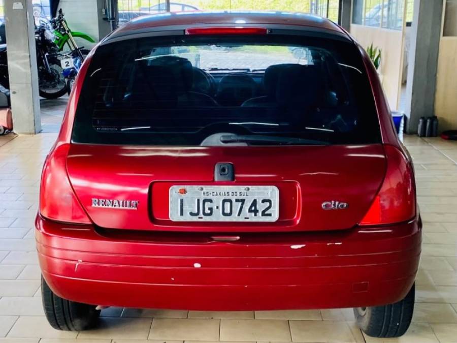 RENAULT - CLIO - 1999/2000 - Vinho - R$ 10.990,00