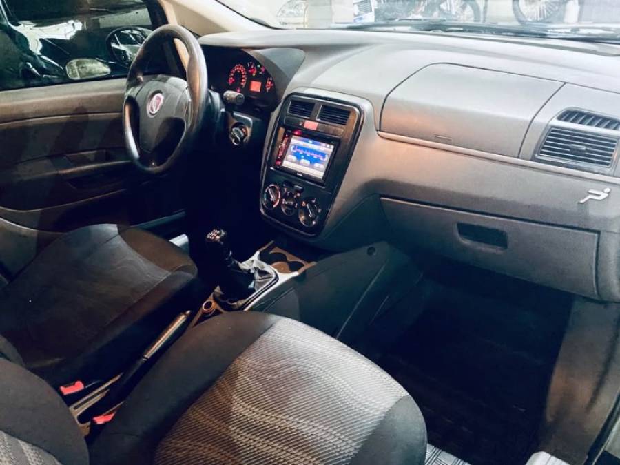 FIAT - PUNTO - 2007/2008 - Cinza - R$ 28.990,00