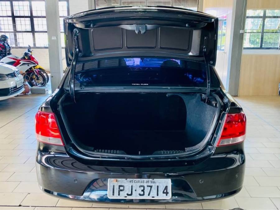 VOLKSWAGEN - VOYAGE - 2009/2009 - Preta - R$ 22.990,00