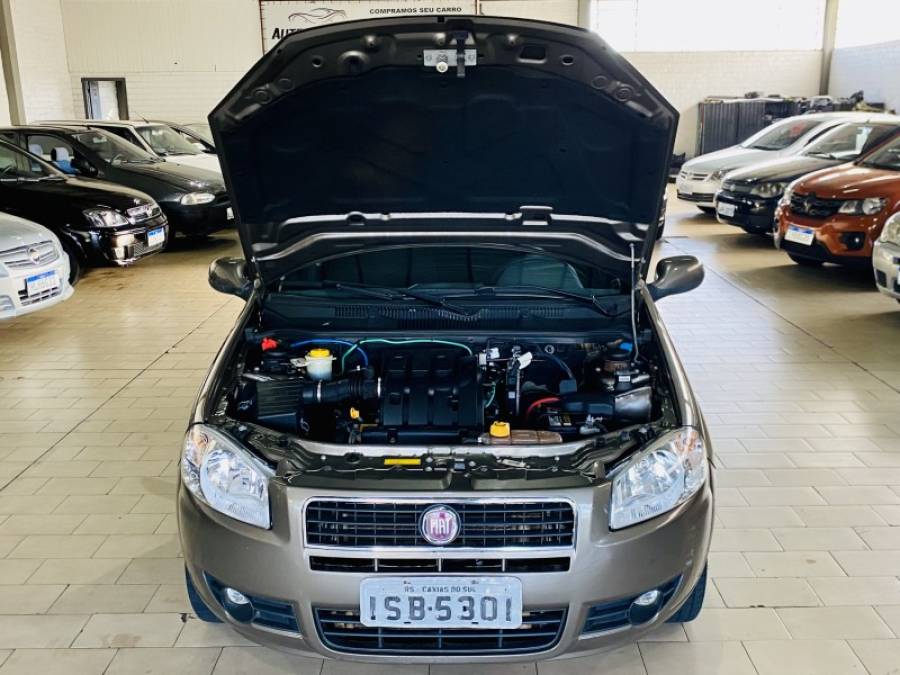 FIAT - SIENA - 2011/2012 - Cinza - R$ 32.990,00
