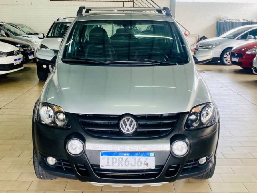 VOLKSWAGEN - CROSSFOX - 2009/2009 - Prata - R$ 29.990,00