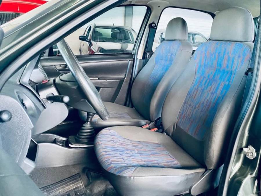 CHEVROLET - CELTA - 2009/2010 - Verde - R$ 18.990,00