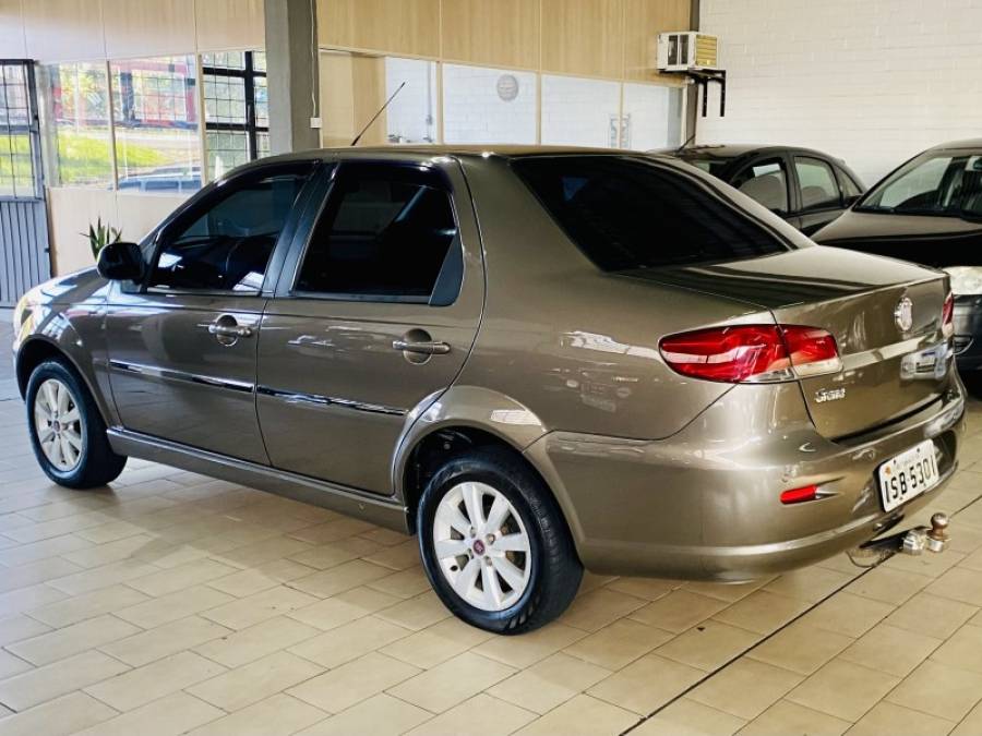 FIAT - SIENA - 2011/2012 - Cinza - R$ 32.990,00