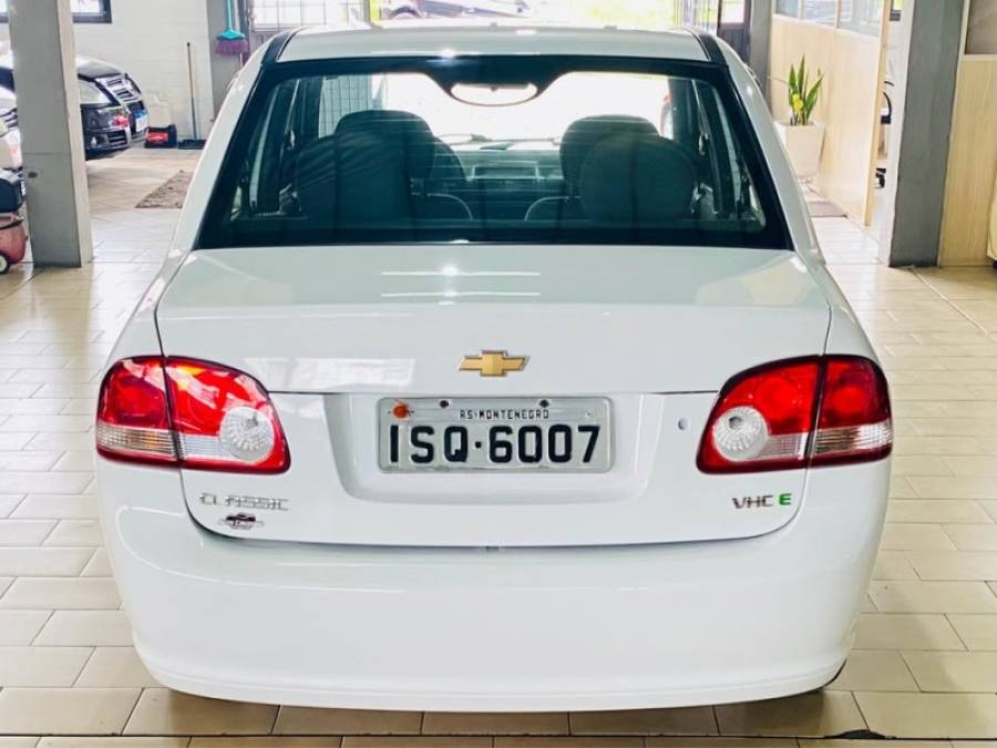 CHEVROLET - CLASSIC - 2011/2012 - Branca - R$ 29.990,00