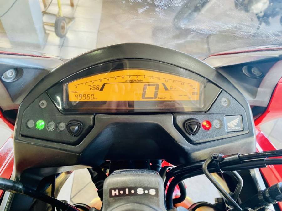 HONDA - CBR 600F - 2013/2013 - Branca - R$ 38.990,00