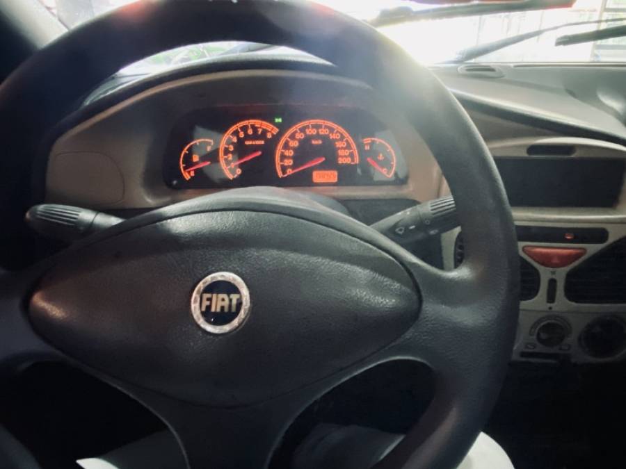 FIAT - PALIO - 2001/2001 - Dourada - R$ 15.990,00