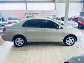 TOYOTA - COROLLA - 2004/2005 - Bege - R$ 35.990,00