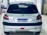 PEUGEOT - 206 - 2005/2006 - Prata - R$ 11.990,00