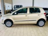 VOLKSWAGEN - FOX - 2005/2005 - Dourada - R$ 20.990,00