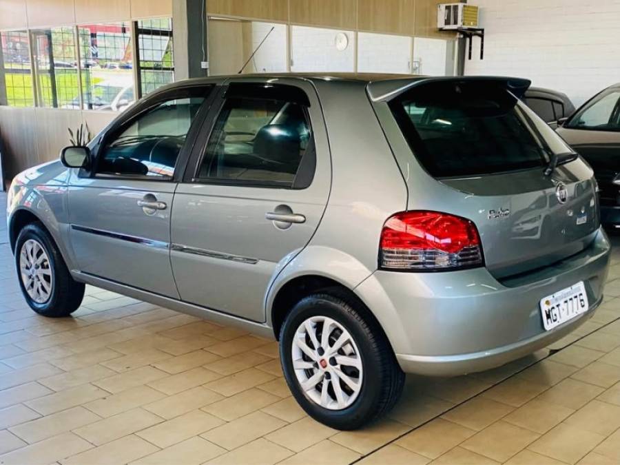 FIAT - PALIO - 2009/2010 - Cinza - R$ 28.990,00