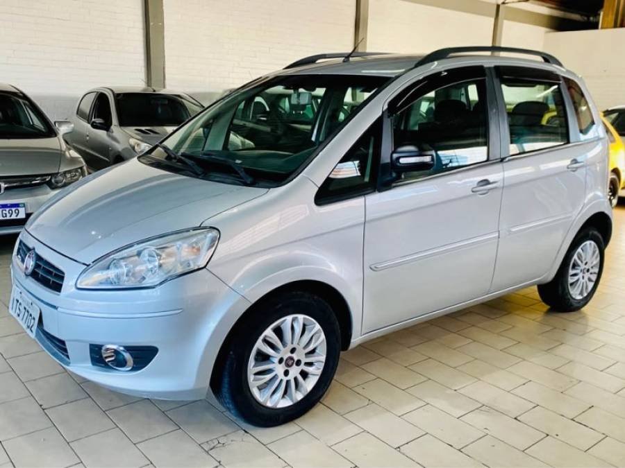 FIAT - IDEA - 2012/2013 - Prata - R$ 35.990,00