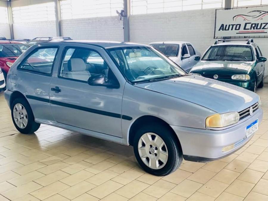 VOLKSWAGEN - GOL - 2001/2001 - Prata - R$ 13.990,00