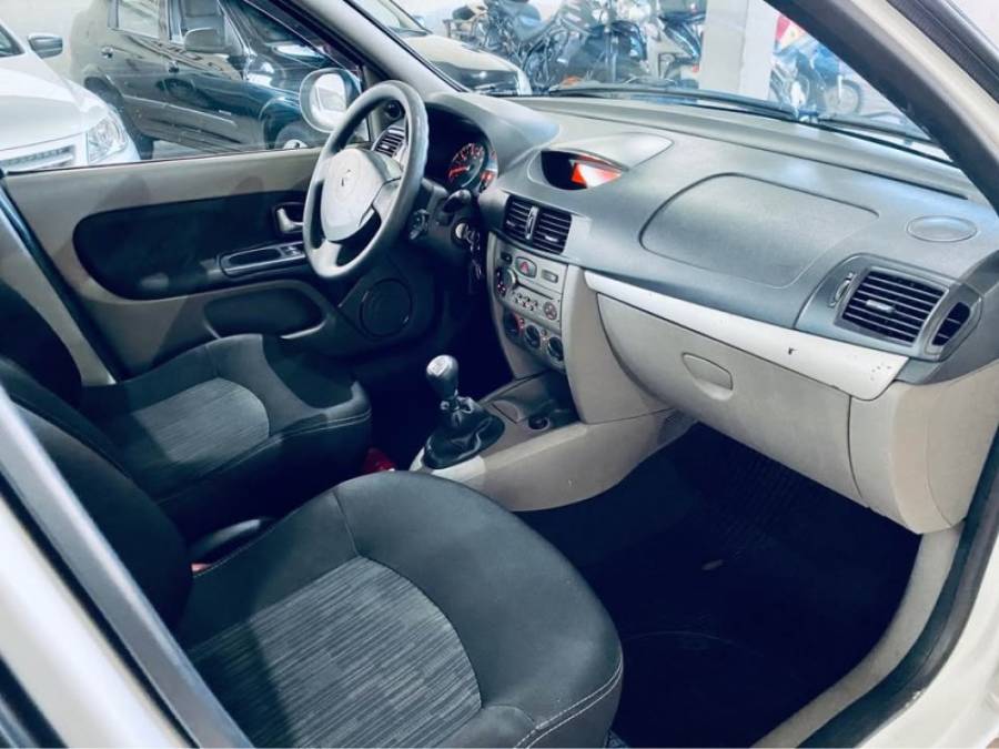 RENAULT - SYMBOL - 2012/2012 - Branca - R$ 24.990,00