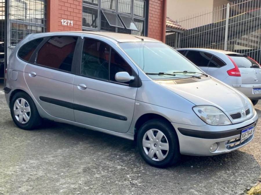 RENAULT - SCÉNIC - 2007/2007 - Prata - R$ 13.800,00