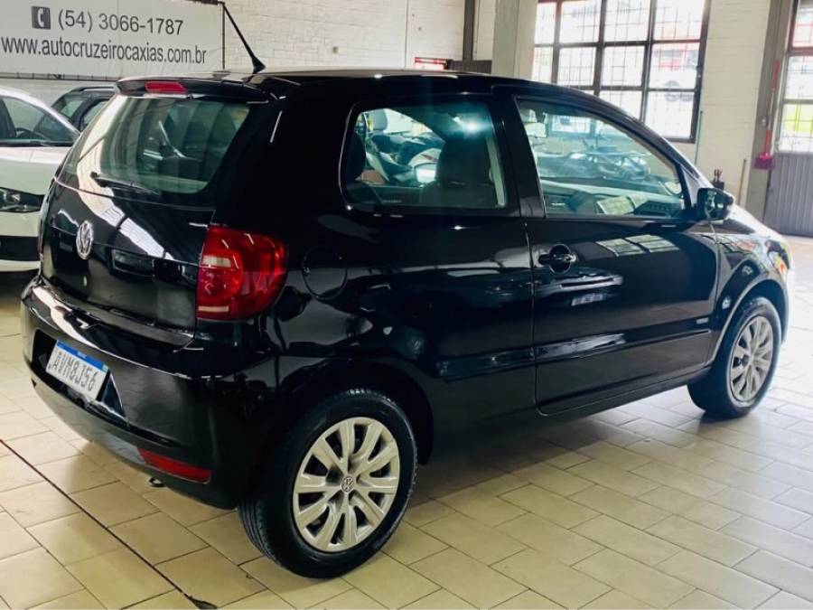 VOLKSWAGEN - FOX - 2013/2013 - Preta - R$ 32.990,00