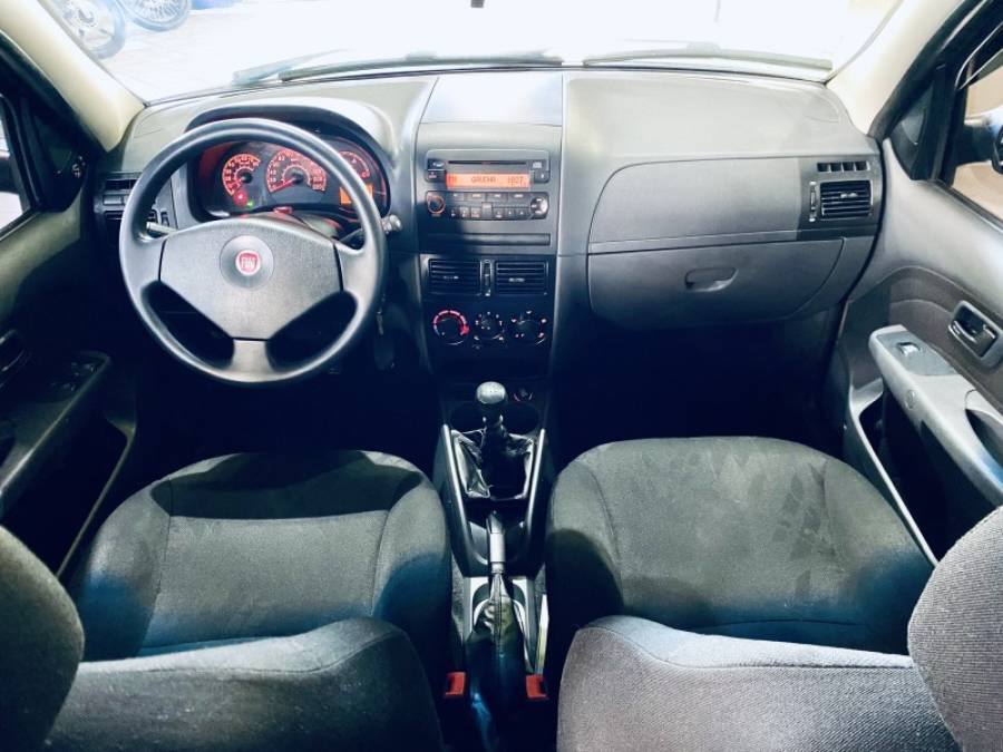 FIAT - SIENA - 2011/2012 - Cinza - R$ 32.990,00