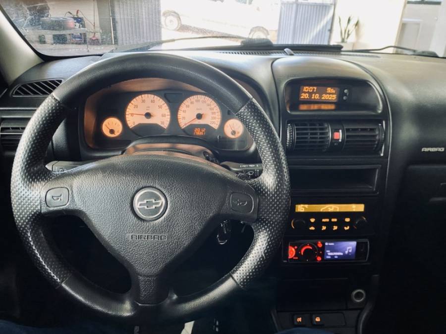 CHEVROLET - ASTRA - 2004/2005 - Preta - R$ 29.990,00