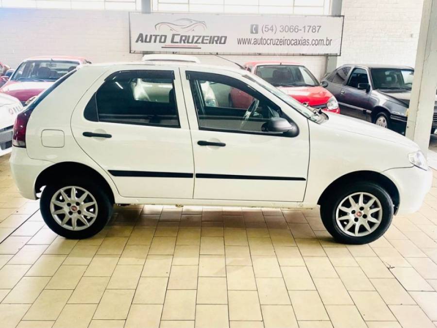 FIAT - PALIO - 2011/2011 - Branca - R$ 25.990,00