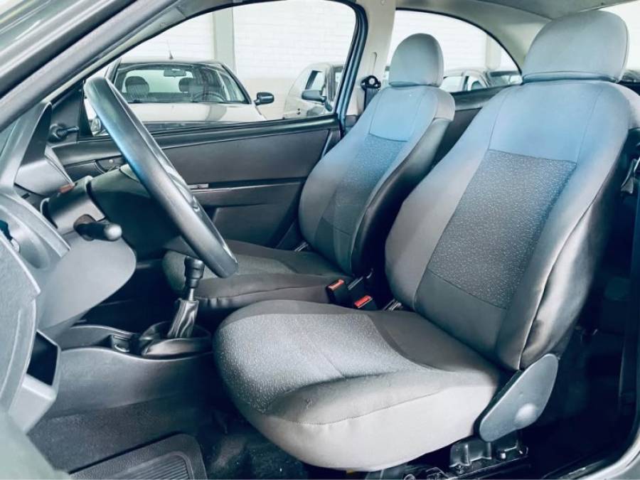 CHEVROLET - CELTA - 2012/2012 - Cinza - R$ 19.990,00