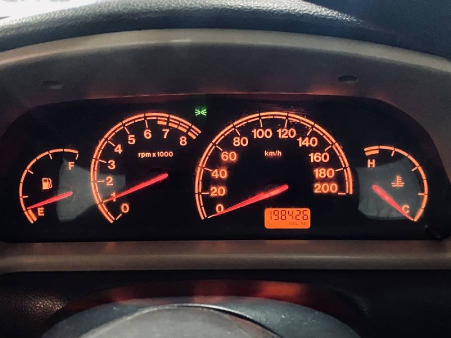 FIAT - PALIO - 2001/2001 - Dourada - R$ 15.990,00