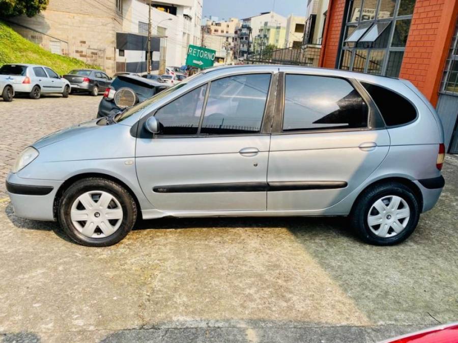 RENAULT - SCÉNIC - 2007/2007 - Prata - R$ 13.800,00