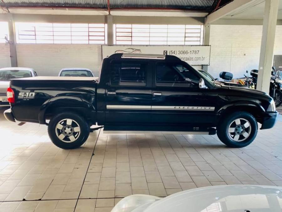 CHEVROLET - S10 - 2009/2009 - Preta - R$ 67.990,00