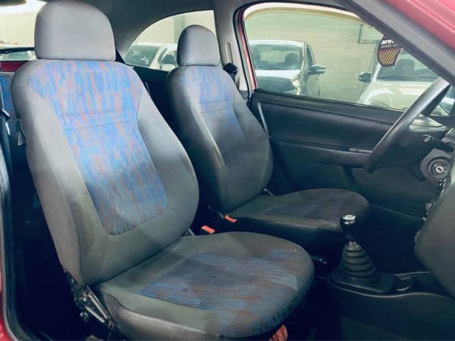 CHEVROLET - CELTA - 2009/2010 - Vermelha - R$ 19.999,00