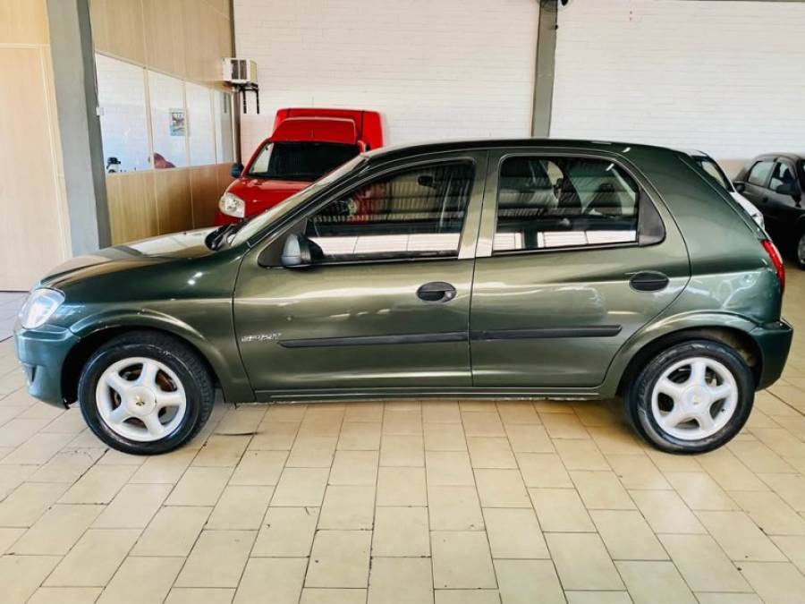 CHEVROLET - CELTA - 2009/2010 - Verde - R$ 18.990,00