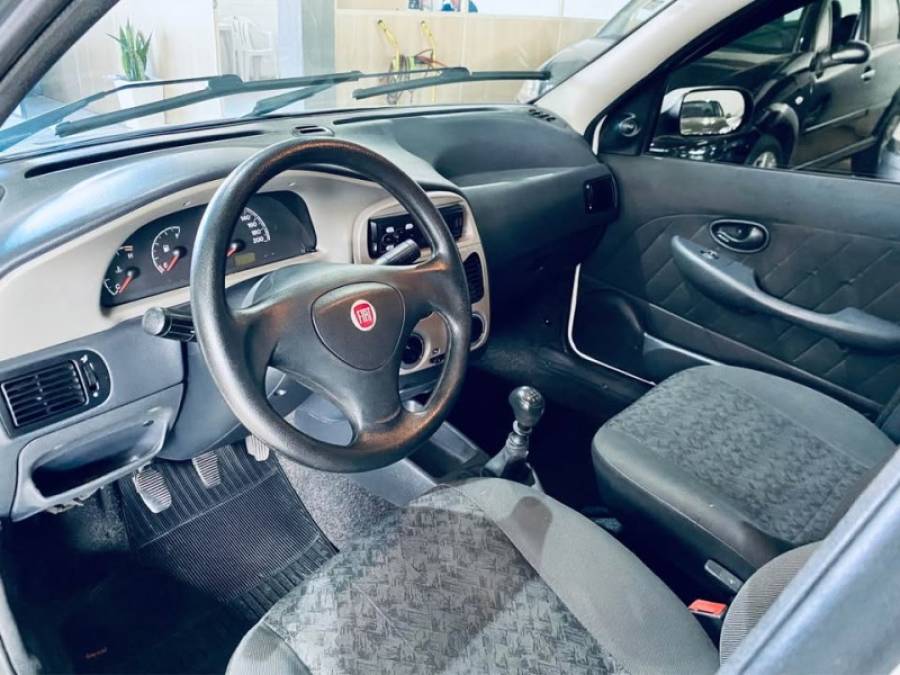 FIAT - SIENA - 2011/2010 - Branca - R$ 23.990,00