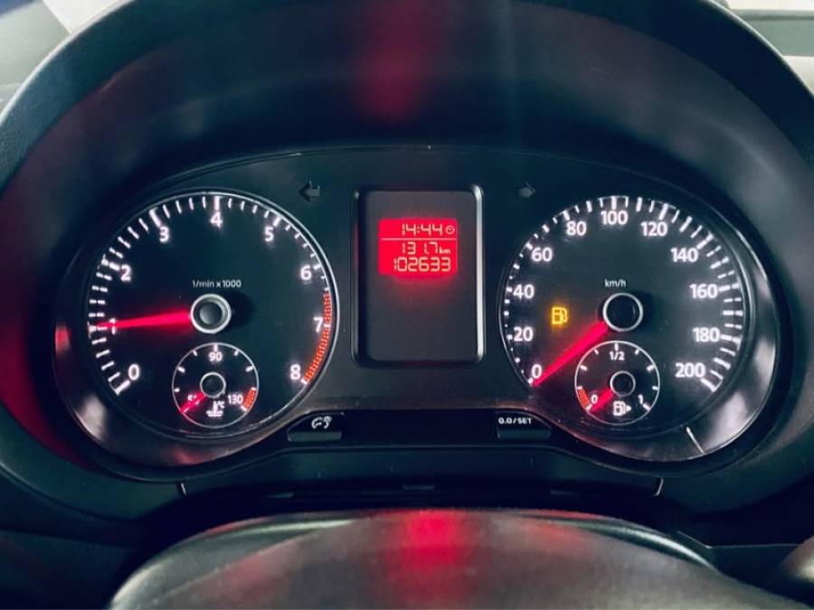 VOLKSWAGEN - FOX - 2013/2013 - Preta - R$ 32.990,00