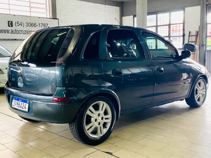 CHEVROLET - CORSA - 2008/2009 - Cinza - R$ 22.990,00
