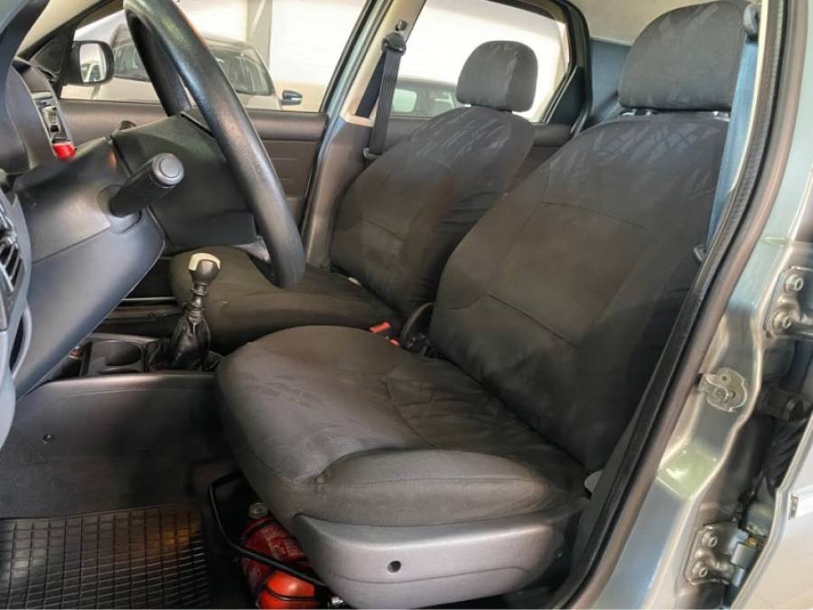 FIAT - PALIO - 2009/2010 - Cinza - R$ 28.990,00