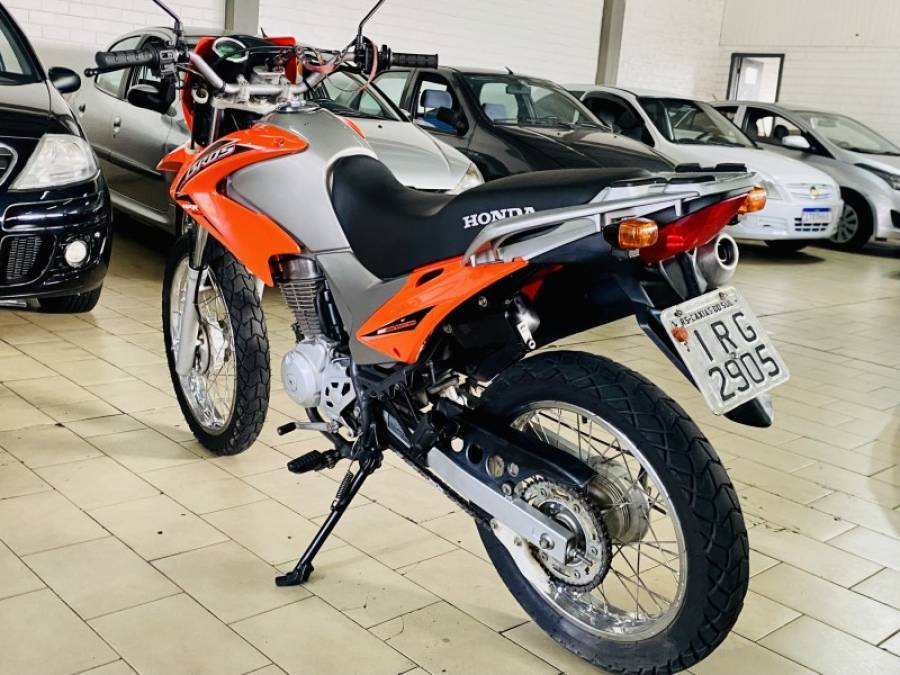 HONDA - NX 150 - 2010/2010 - Laranja - R$ 11.990,00
