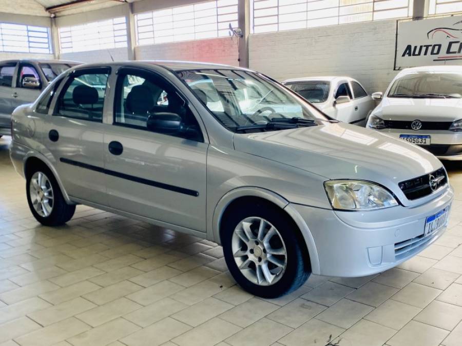 CHEVROLET - CORSA - 2003/2003 - Prata - R$ 18.990,00