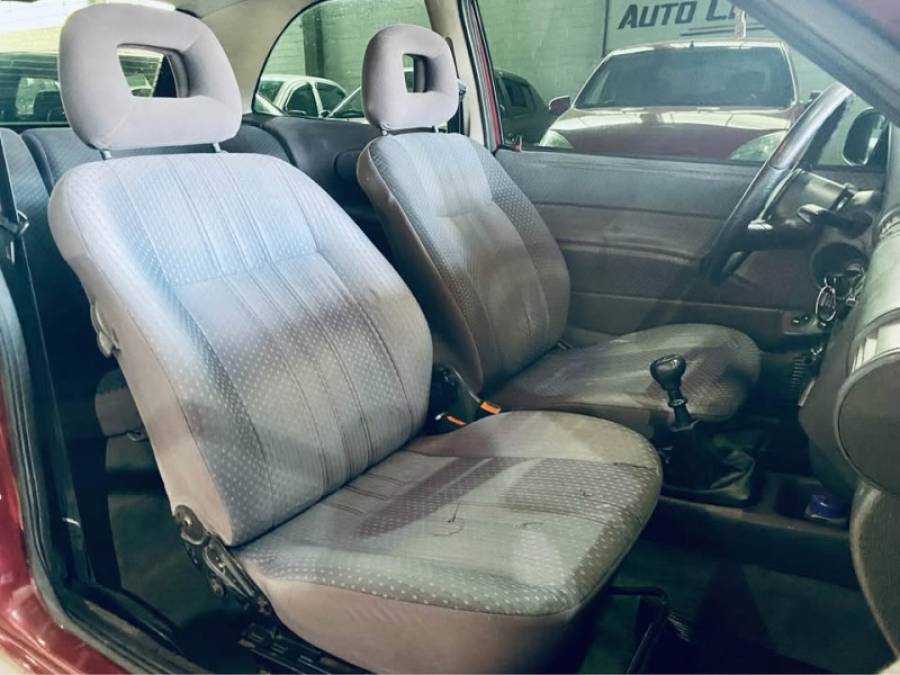 CHEVROLET - CORSA - 1996/1997 - Vermelha - R$ 12.990,00